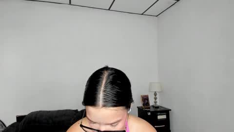 Kendal online show from 03-24-26, 02:22