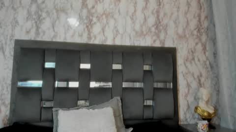 Kendall online show from 03-06-25, 07:03