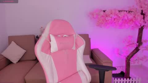   online show from 02-24-26, 08:18