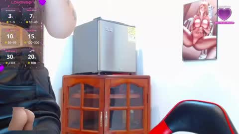 Snapshot of kendallclark03 chatting on 01-25-25, 06:12 kendall online show from 01-25-25, 06:12