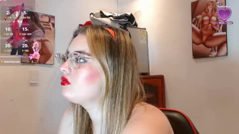 Snapshot of kendallclark03 chatting on 02-25-25, 05:52 kendall online show from 02-25-25, 05:52