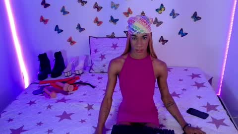 kendallgil online show from 01-13-25, 03:45