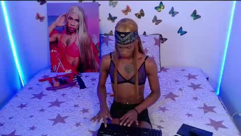 kendallgil online show from 02-03-25, 02:47