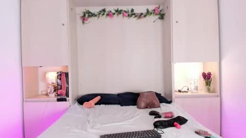 Kendal online show from 01-06-26, 12:20