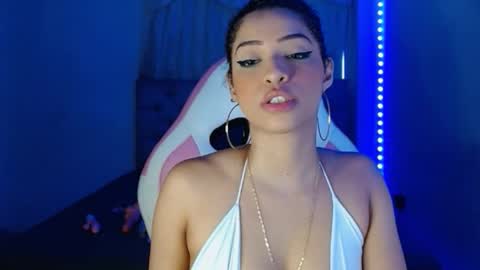Snapshot of kendallrush2 chatting on 01-06-25, 10:15 Kendall Rush online show from 01-06-25, 10:15