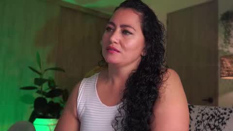 Snapshot of kendally_ chatting on 11-13-25, 02:27 kendally_ online show from 11-13-25, 02:27