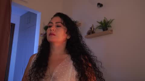 Snapshot of kendally_ chatting on 01-07-26, 12:18 kendally_ online show from 01-07-26, 12:18