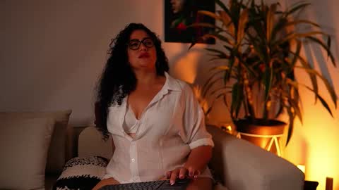 Snapshot of kendally_ chatting on 03-16-26, 02:10 kendally_ online show from 03-16-26, 02:10