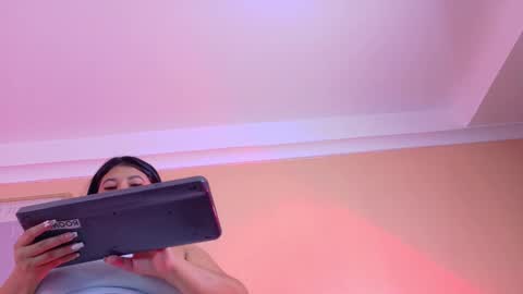 Snapshot of kendalmilleer chatting on 12-02-25, 11:04 online show from 12-02-25, 11:04