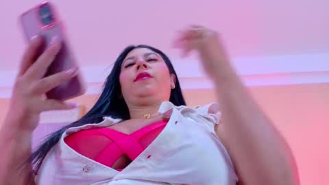 Snapshot of kendalmilleer chatting on 01-19-26, 09:02 online show from 01-19-26, 09:02