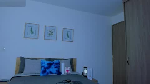 kendel_dimitri online show from 11-26-25, 09:21