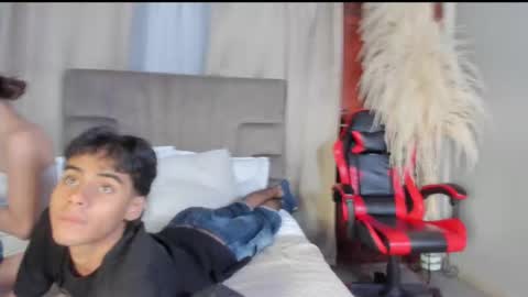 kendra and liam online show from 10-12-25, 11:42