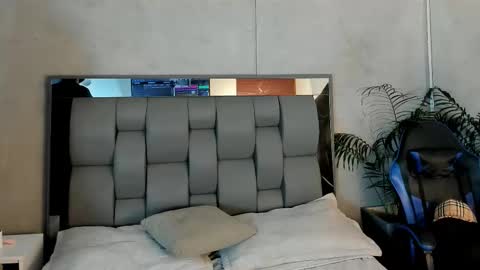 kendra and liam online show from 11-18-25, 11:58