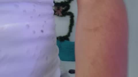 Kendra online show from 12-25-24, 01:09