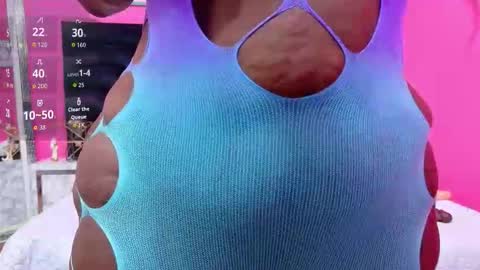 Snapshot of kendrafoster1 chatting on 12-21-25, 12:12 Kendra Foster online show from 12-21-25, 12:12