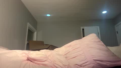 Snapshot of kendragrace04 chatting on 02-07-26, 02:26 kendragrace04 online show from 02-07-26, 02:26