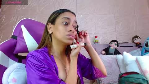 KENDRAPOTTER online show from 11-20-25, 03:45