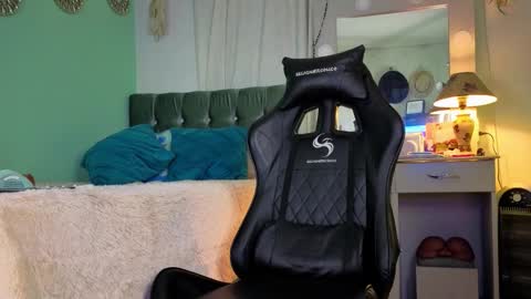 Chriss Morales online show from 10-09-25, 12:19