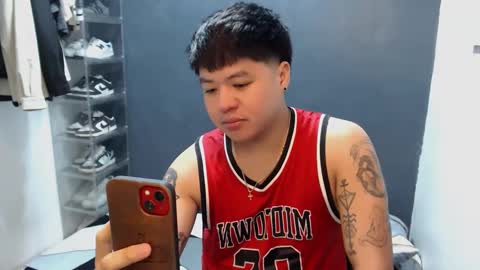 Snapshot of kenhotline911 chatting on 12-22-24, 03:33 ken online show from 12-22-24, 03:33