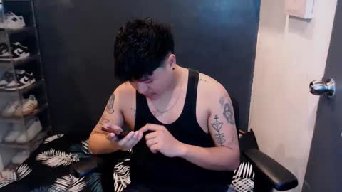 Snapshot of kenhotline911 chatting on 03-05-25, 02:12 ken online show from 03-05-25, 02:12