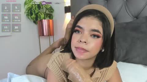 Snapshot of kenia28_ chatting on 12-17-24, 03:49 Kenia online show from 12-17-24, 03:49