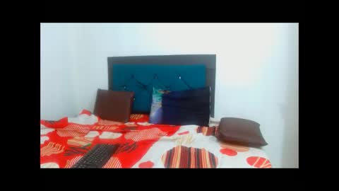 keniacuteth online show from 09-24-25, 05:22
