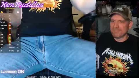 Snapshot of kenkuddles chatting on 10-29-25, 01:30 Ken Kuddles online show from 10-29-25, 01:30