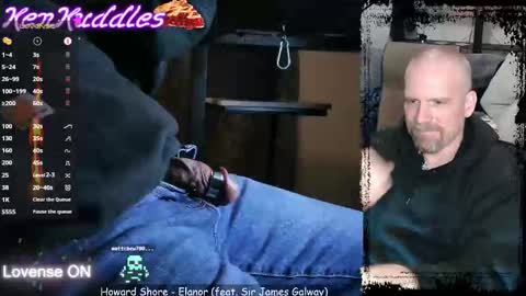 Snapshot of kenkuddles chatting on 11-22-25, 01:26 Ken Kuddles online show from 11-22-25, 01:26