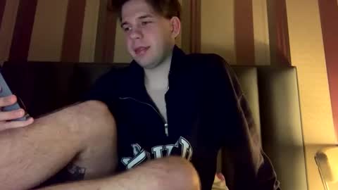 Bennet Shark online show from 02-03-25, 07:42