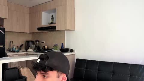 Jeronimo y Felipe online show from 10-31-25, 07:04