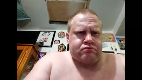 Snapshot of kentbrooks chatting on 11-16-25, 10:59 looking 4 free c2c online show from 11-16-25, 10:59