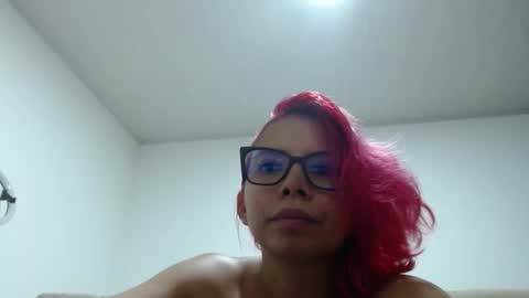 Kenza online show from 09-18-25, 02:57