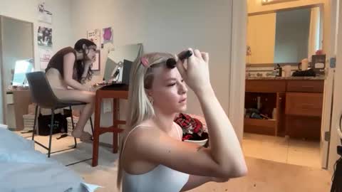 kenziesmithh online show from 01-13-26, 06:24