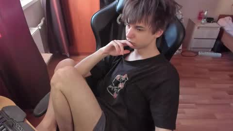 Looking for a moderator I PVT IS OPEN online show from 02-15-26, 07:51