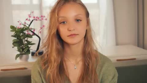 Maia online show from 09-20-25, 08:04