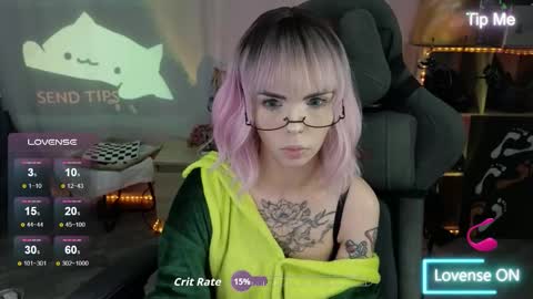 Snapshot of kerry_kirk chatting on 11-19-25, 09:59 Kerry online show from 11-19-25, 09:59