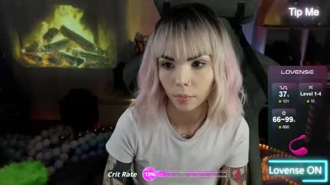 Snapshot of kerry_kirk chatting on 12-17-25, 11:33 Kerry online show from 12-17-25, 11:33