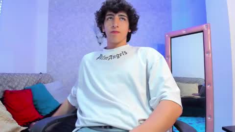 Kev online show from 02-05-25, 01:37