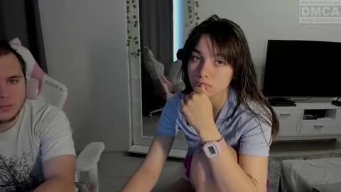 Snapshot of kesh_mne chatting on 10-19-25, 10:16 kesh_mne online show from 10-19-25, 10:16