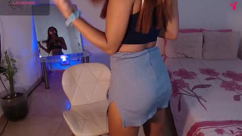 Mia  online show from 11-05-25, 03:34