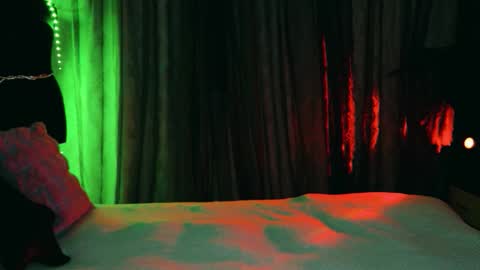 Snapshot of kess_edison chatting on 12-03-25, 04:05 kess_edison online show from 12-03-25, 04:05