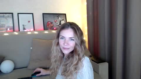 Snapshot of kessiecage chatting on 12-15-24, 10:26 kessiecage online show from 12-15-24, 10:26