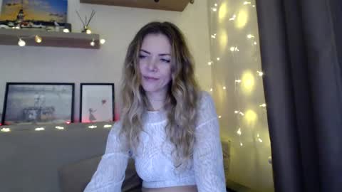 Snapshot of kessiecage chatting on 12-21-24, 03:14 kessiecage online show from 12-21-24, 03:14