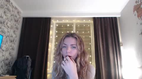 Snapshot of kessiecage chatting on 03-02-25, 01:47 kessiecage online show from 03-02-25, 01:47