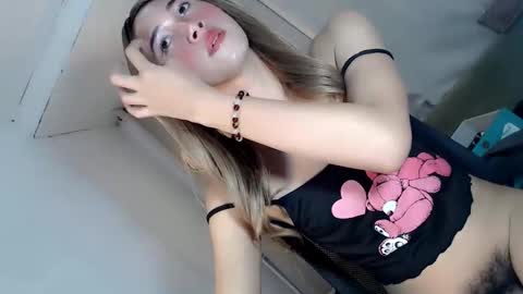 kettlyn18 online show from 10-26-25, 06:41