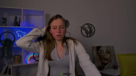 keuli_li online show from 01-17-26, 07:28