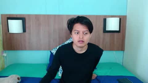 Snapshot of kevin_charless chatting on 02-05-26, 11:04 Kevin online show from 02-05-26, 11:04