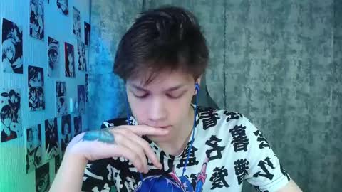 Kevin online show from 10-28-25, 04:49