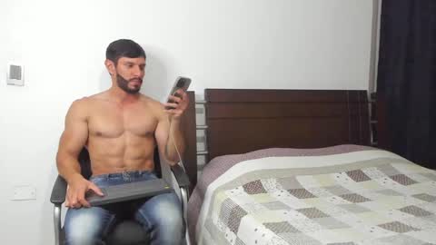 kevin_malone22 online show from 02-25-25, 12:36