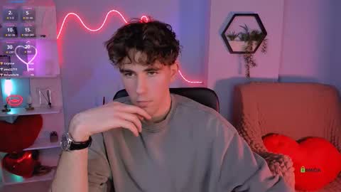 Snapshot of kevin_nix_ chatting on 02-06-26, 08:12 kevin_nix_ online show from 02-06-26, 08:12